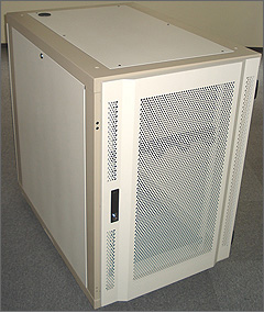 �~�j�L���r